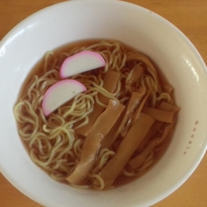 チャーシューと卵の醤油ラーメン